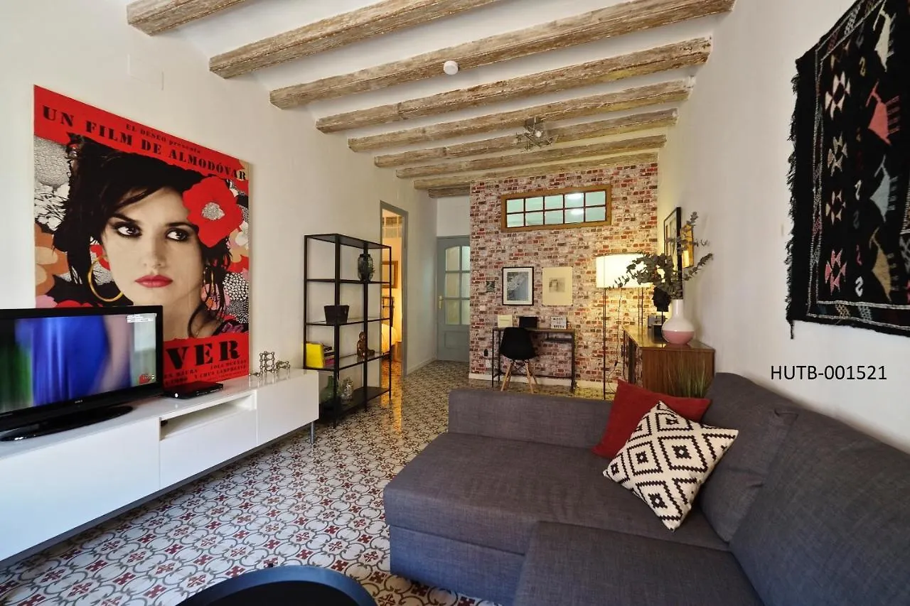 Almodovar Apartment location
