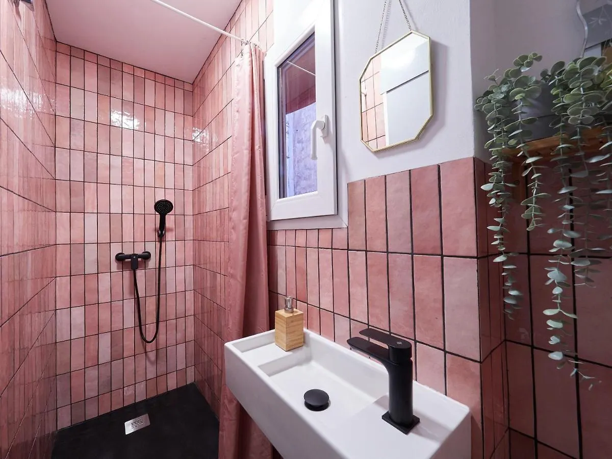 Almodovar Apartment Barcelona